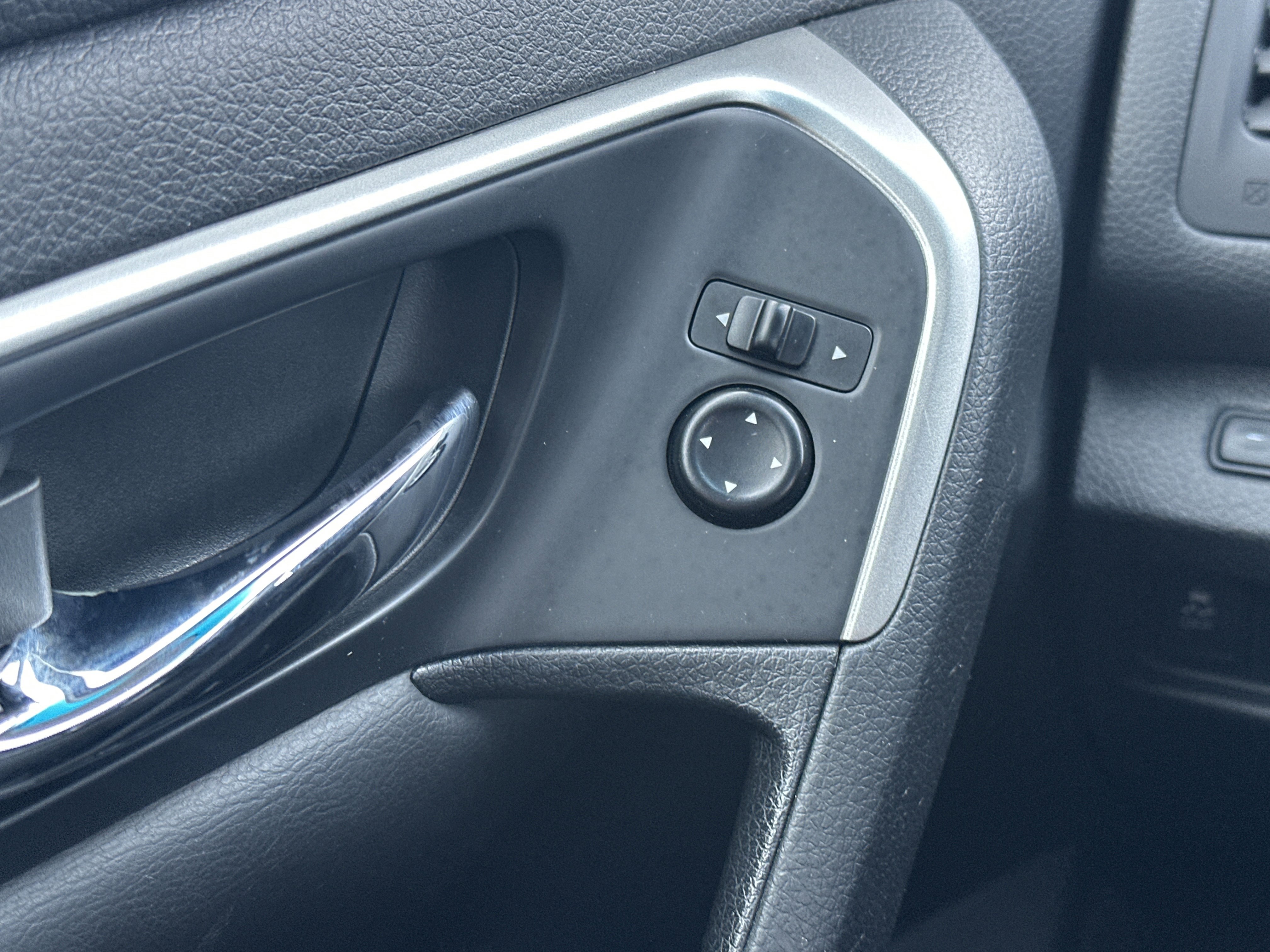 Used 2015 Nissan Altima 2.5 SV image 26