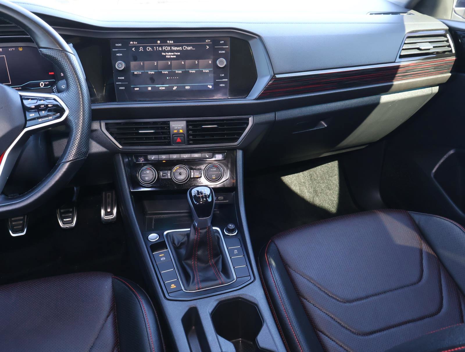 Used 2023 Volkswagen Jetta GLI Autobahn image 11