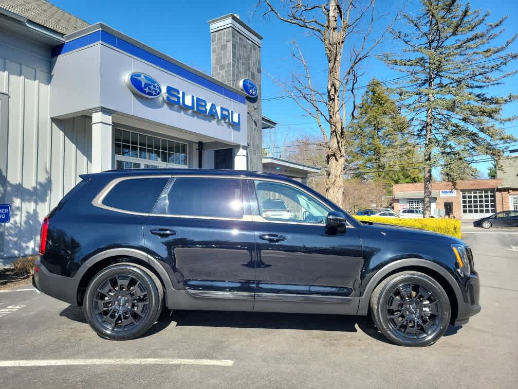 Used 2022 Kia Telluride SX w/ SX Prestige Package AWD/4WD image 2
