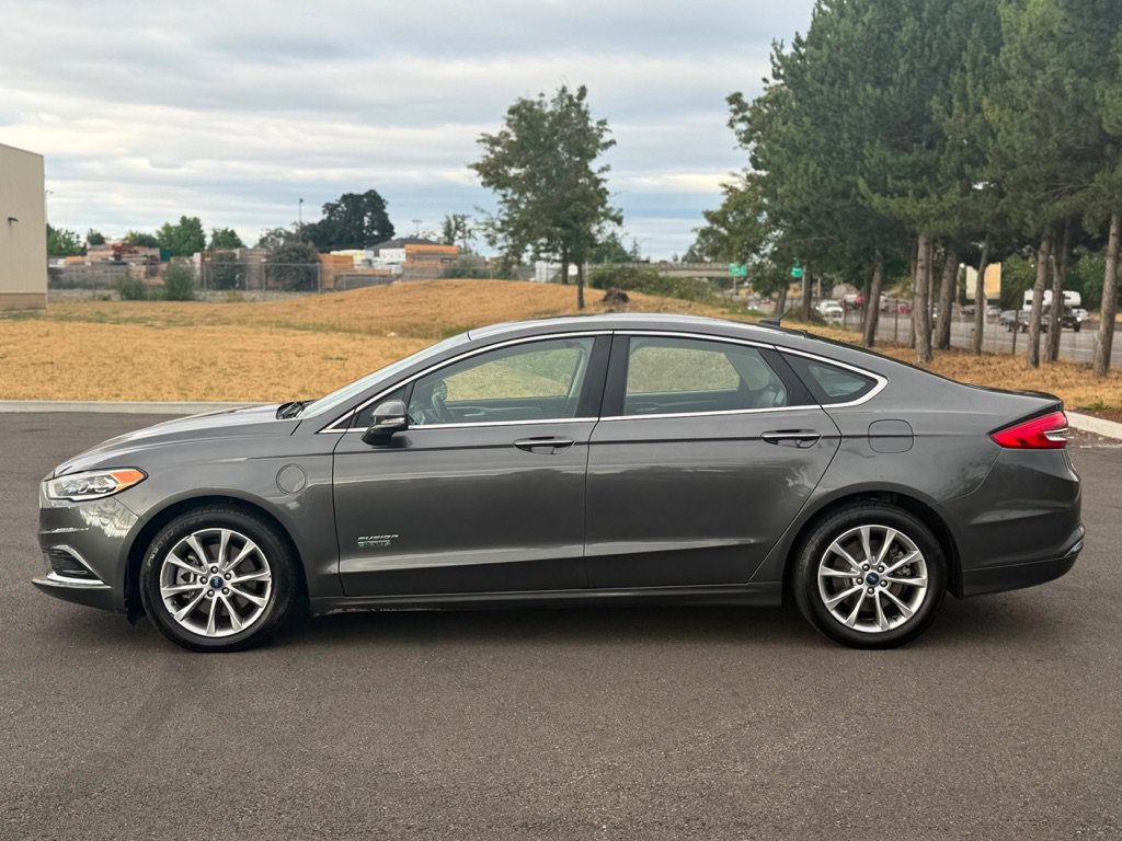 Used 2018 Ford Fusion Energi SE FWD image 15
