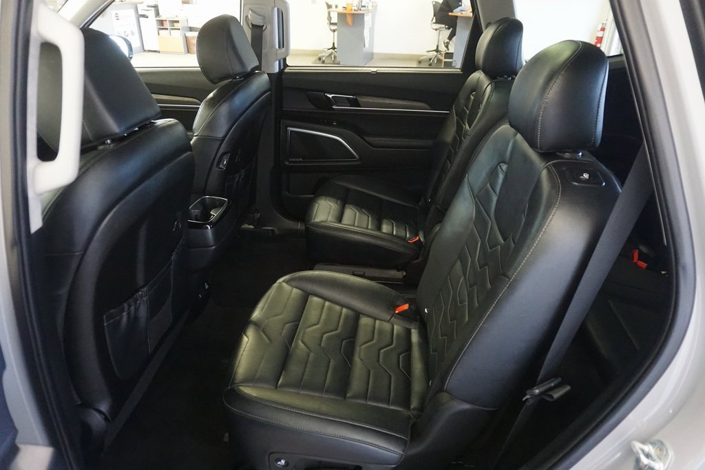 Used 2022 Kia Telluride SX w/ SX Prestige Package image 25