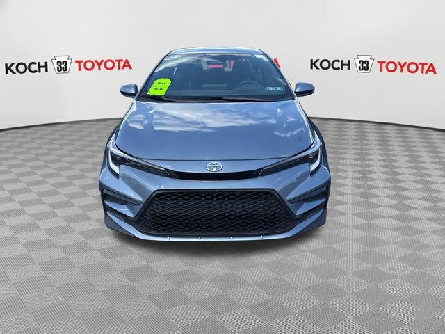 Certified 2025 Toyota Corolla SE w/ Convenience Package FWD image 2