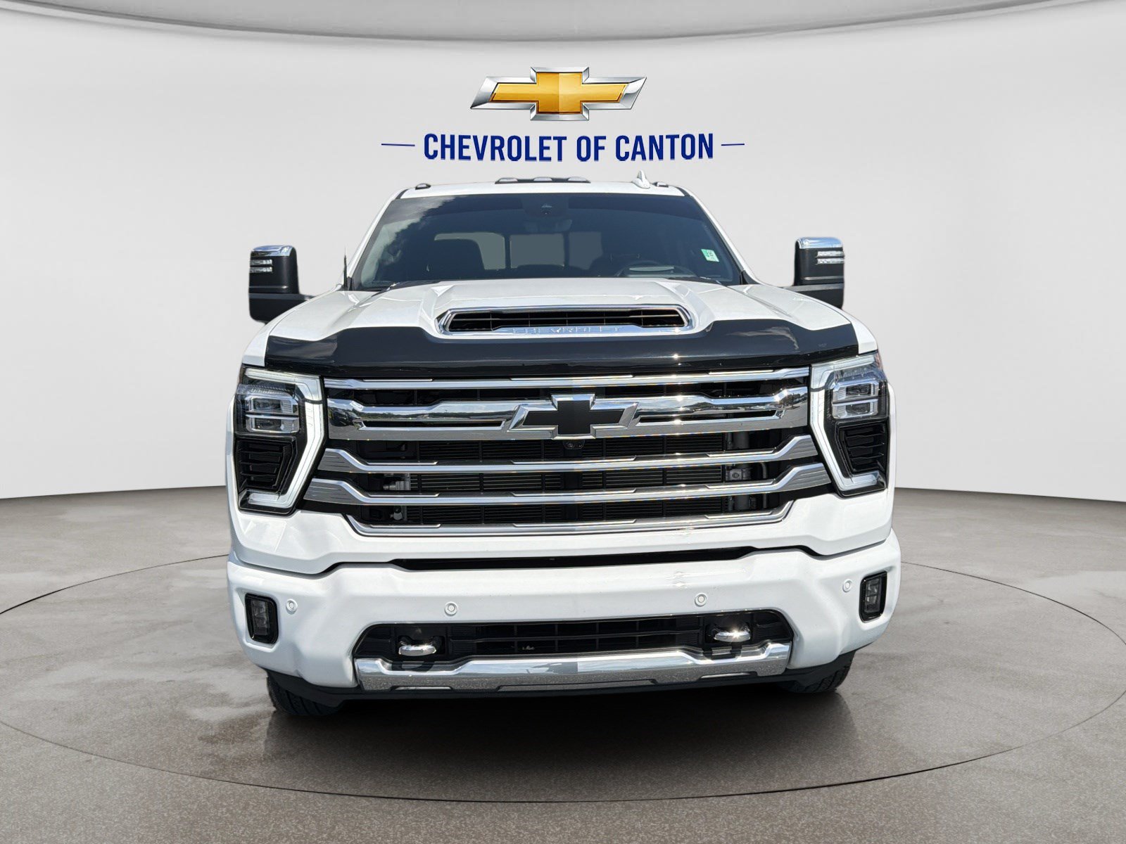 Used 2026 Chevrolet Silverado 3500 High Country w/ Technology Package AWD/4WD image 2