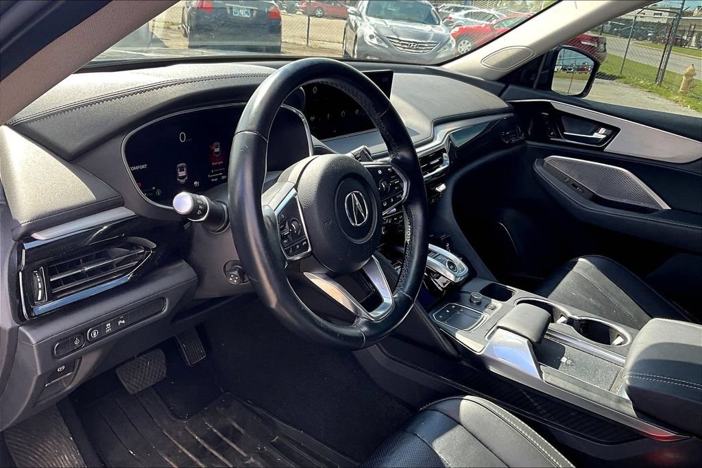 Used 2023 Acura MDX w/ Technology Package AWD/4WD image 14