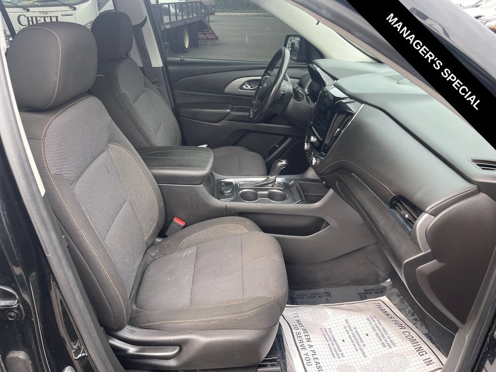 Used 2018 Chevrolet Traverse LT w/ LPO, Cargo Package AWD/4WD image 27