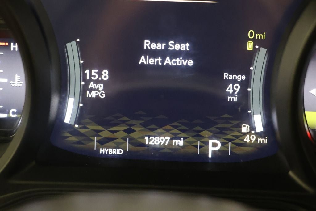 Used 2025 Jeep Wrangler Unlimited Rubicon 4xe w/ Convenience Group image 16