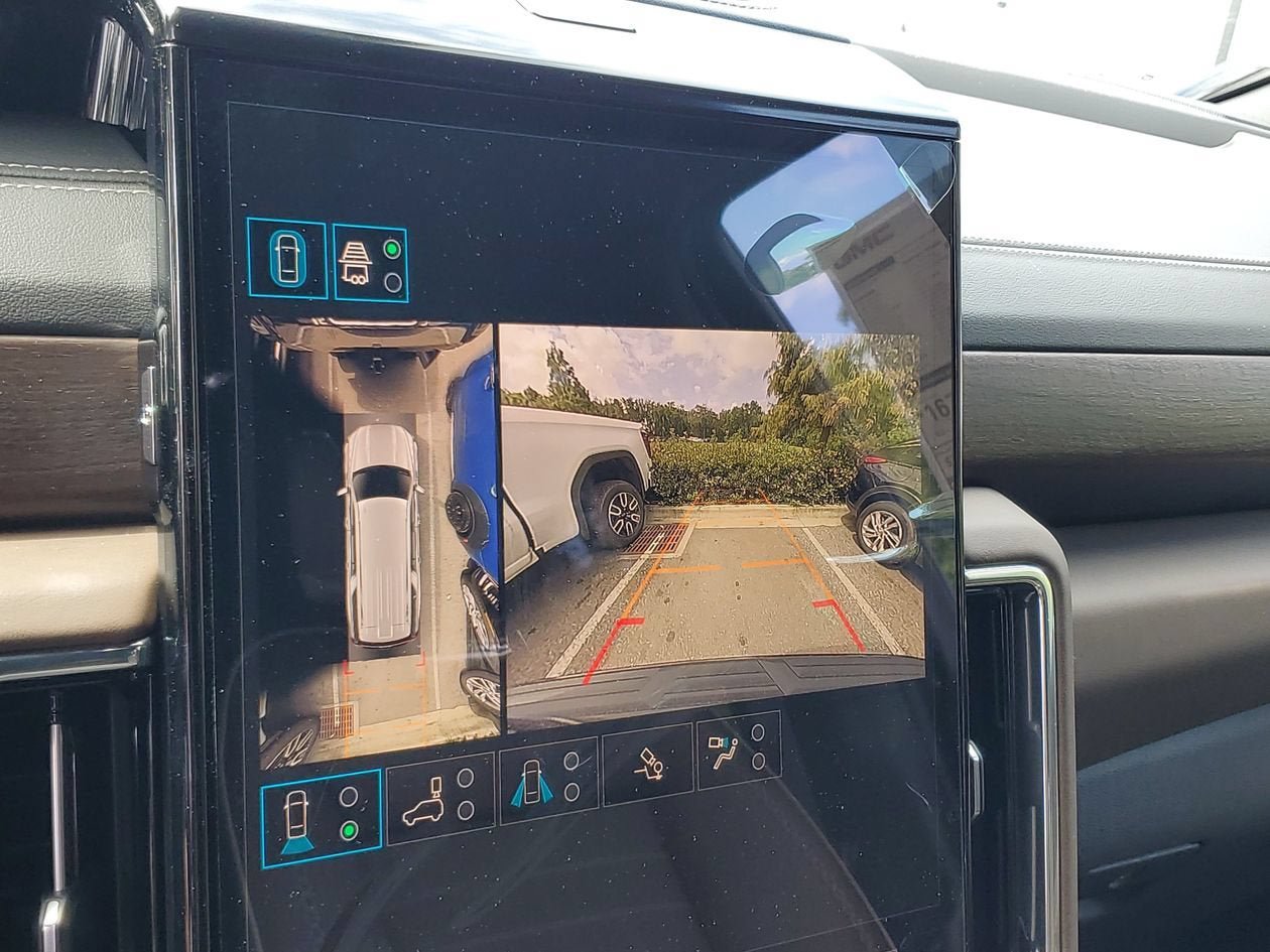 New 2026 GMC Yukon XL Denali Ultimate AWD/4WD image 22