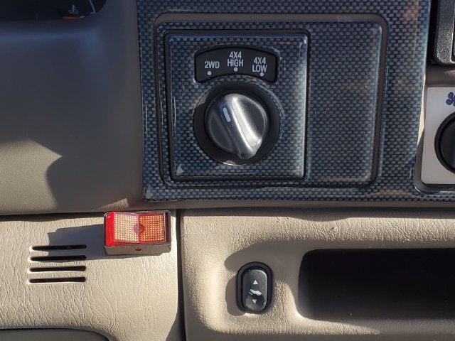 Used 2003 Ford F250 XLT AWD/4WD image 16