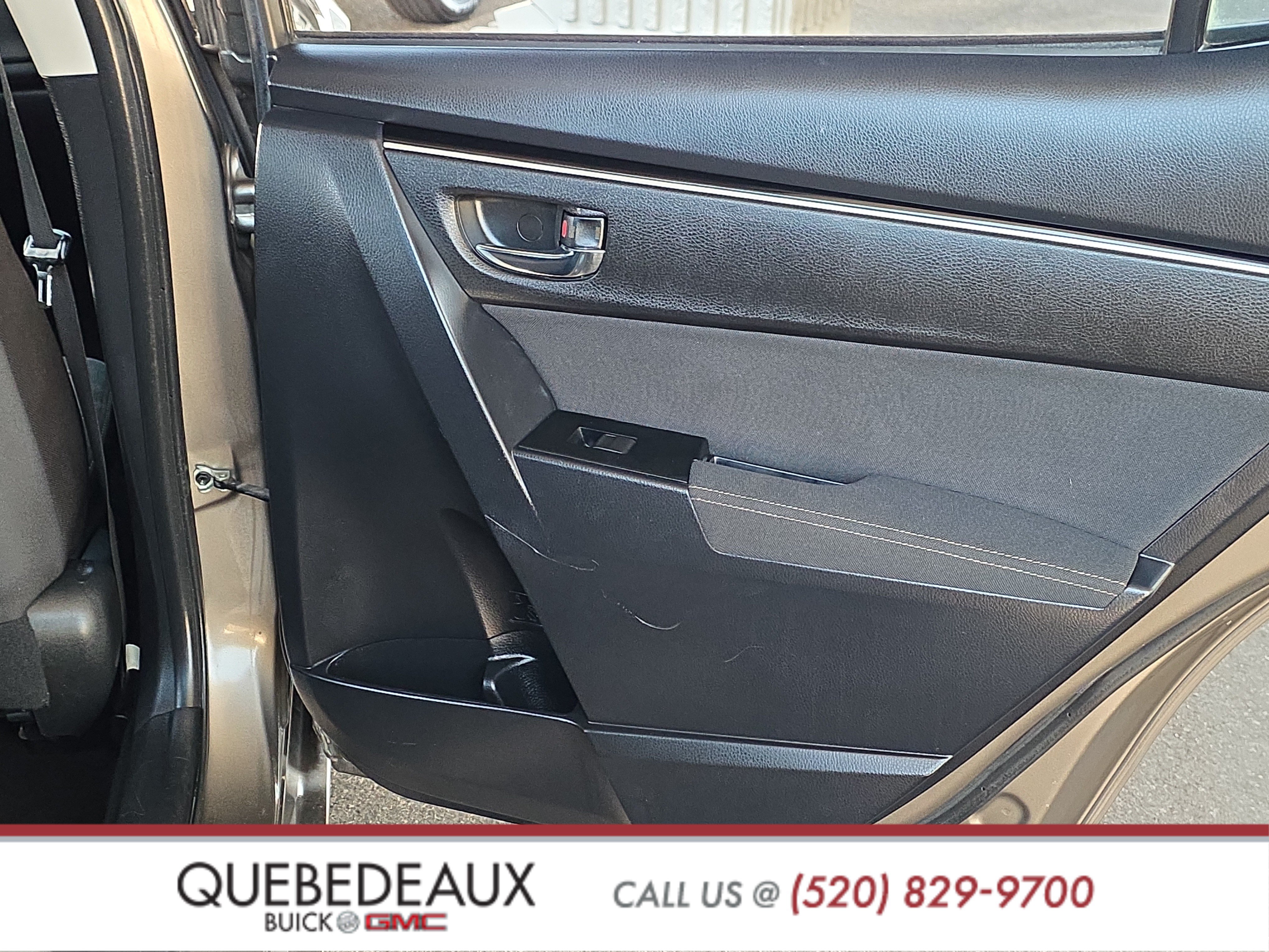 Used 2017 Toyota Corolla LE w/ Carpet Mat Package (TMS) FWD image 22