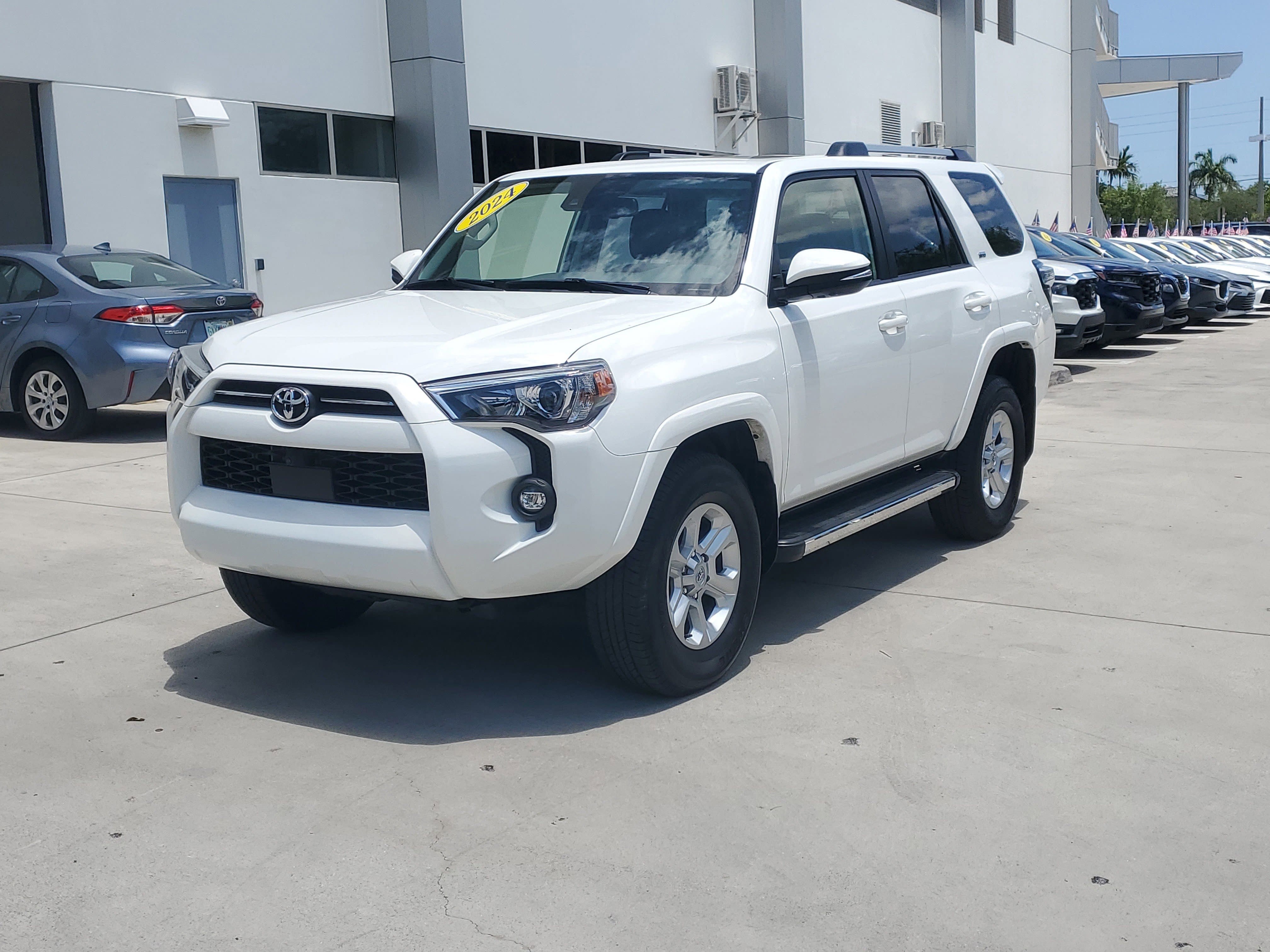 Certified 2024 Toyota 4Runner SR5 Premium w/ Moonroof Package AWD/4WD image 7