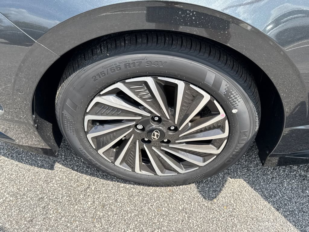 New 2025 Hyundai Sonata Limited image 22