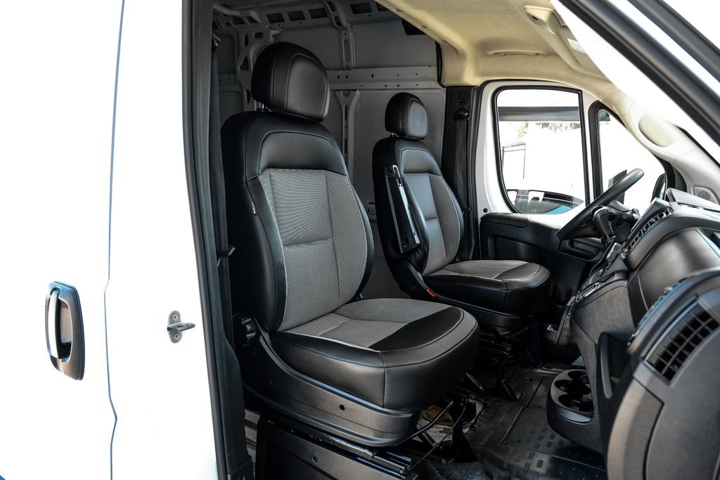 Used 2025 RAM ProMaster 2500 w/ Convenience Group FWD image 32