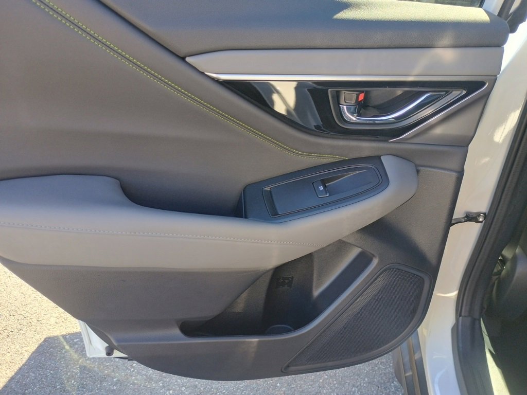 Certified 2022 Subaru Outback Onyx Edition XT w/ Popular Package #2 image 15