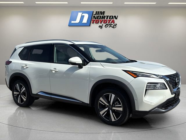 Used 2023 Nissan Rogue SL w/ SL Premium Package FWD image 3