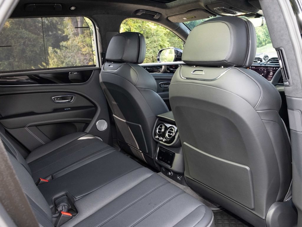 Used 2025 Bentley Bentayga AWD/4WD image 71