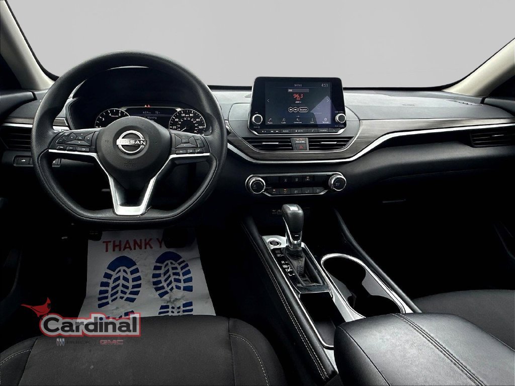 Used 2023 Nissan Altima 2.5 SV FWD image 10