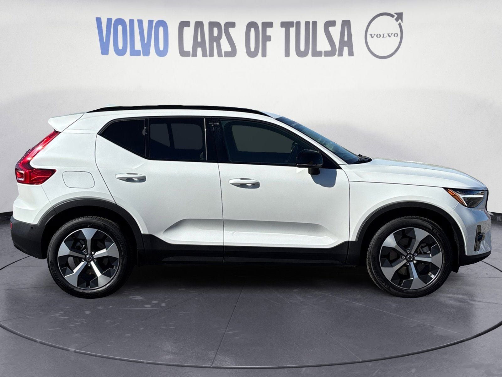 New 2026 Volvo XC40 B5 Plus w/ Protection Package Premier AWD/4WD image 6