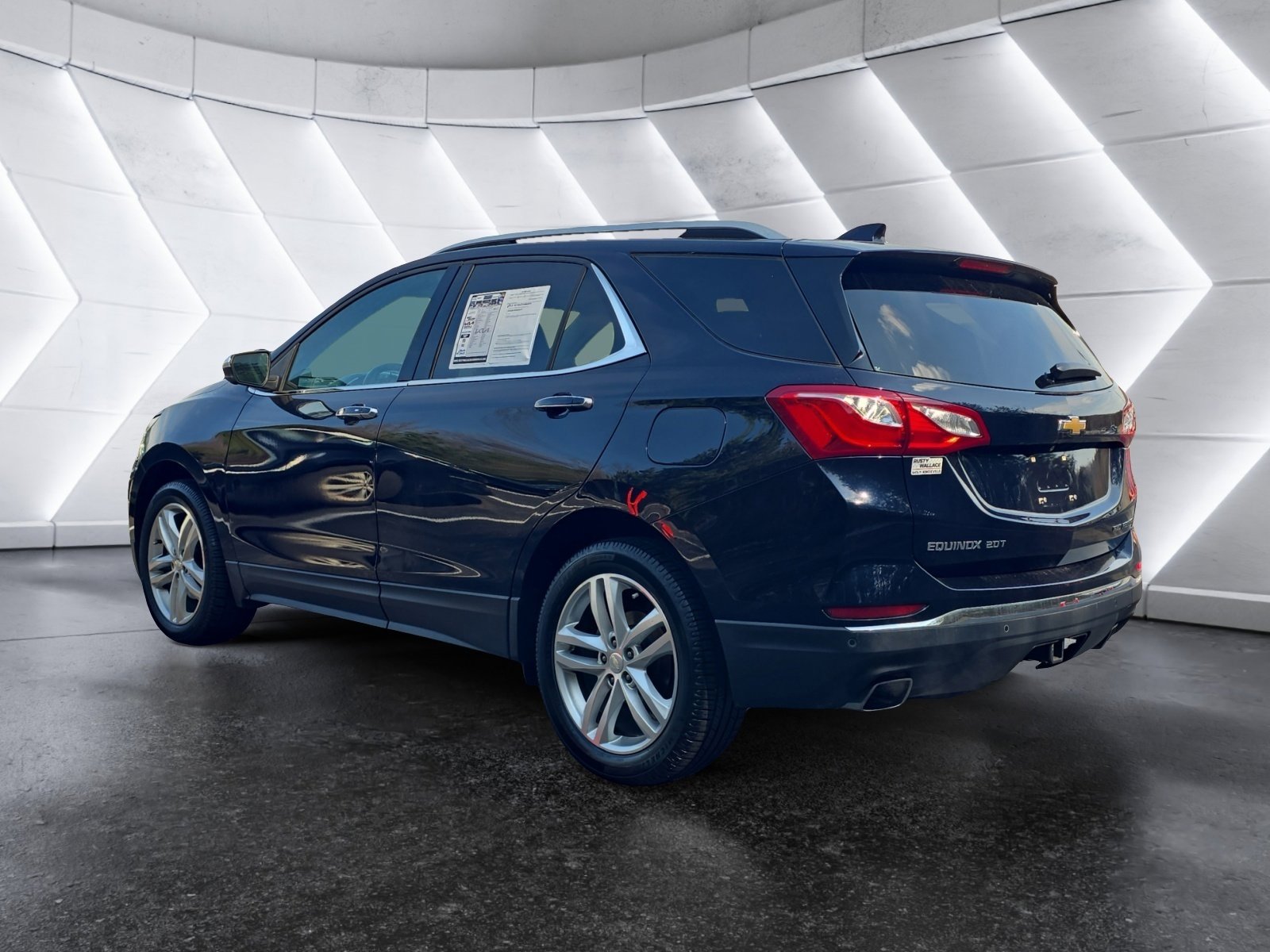Used 2020 Chevrolet Equinox Premier image 3