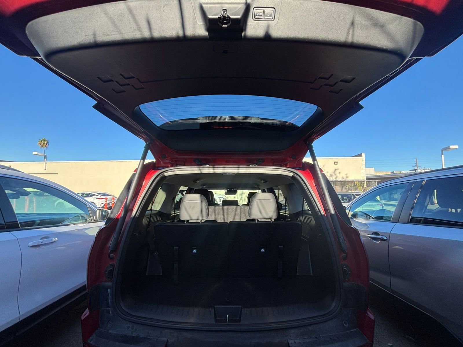 Used 2025 Hyundai Santa Fe SEL image 32