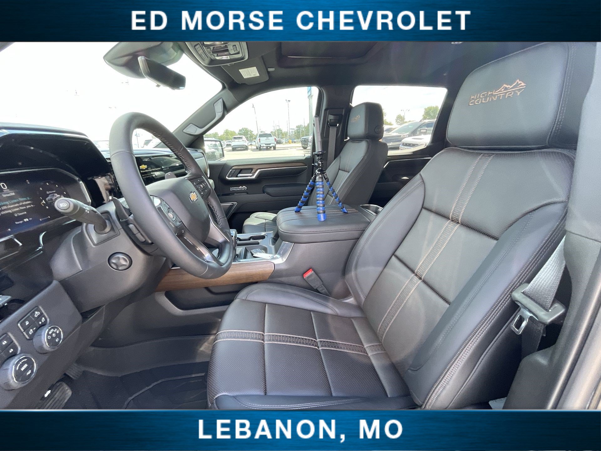 New 2026 Chevrolet Silverado 1500 High Country w/ High Country Premium Package AWD/4WD image 19