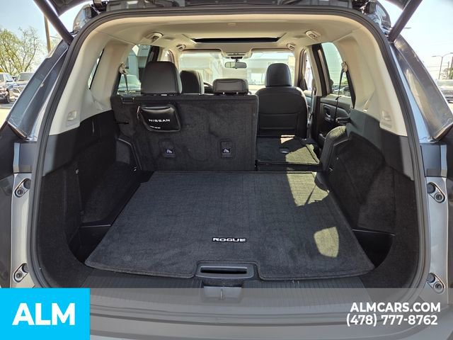 Used 2023 Nissan Rogue SV w/ SV Premium B Package image 9