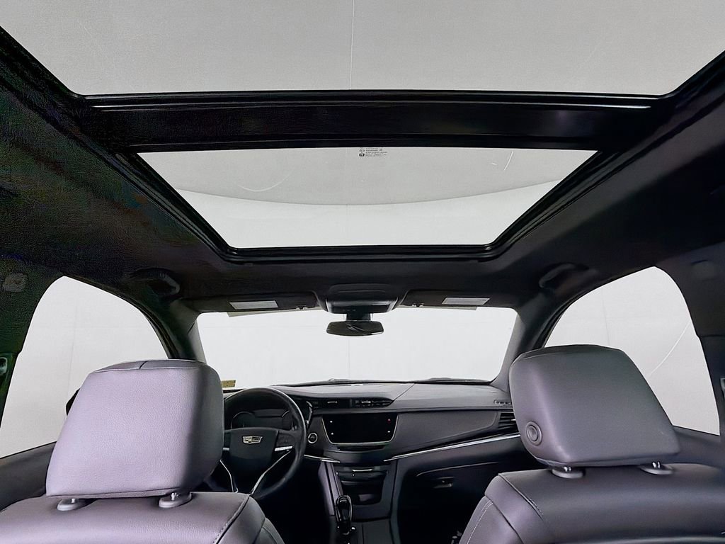 Certified 2024 Cadillac XT6 Luxury AWD/4WD image 15