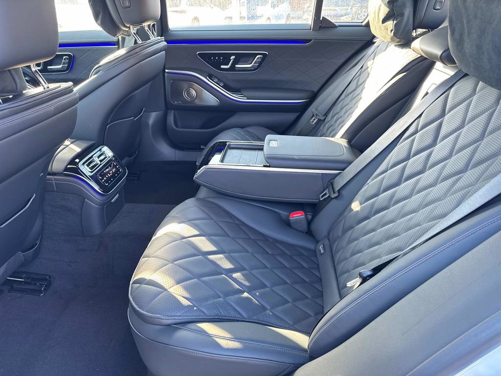 New 2025 Mercedes-Benz S 580 4MATIC Sedan image 12