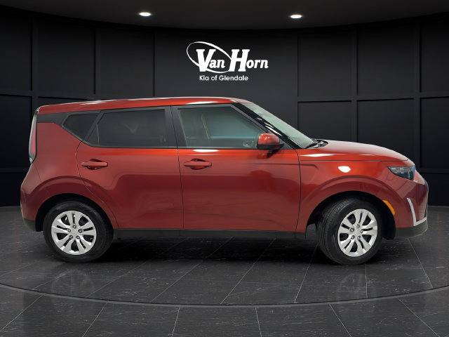 Used 2023 Kia Soul LX FWD image 8