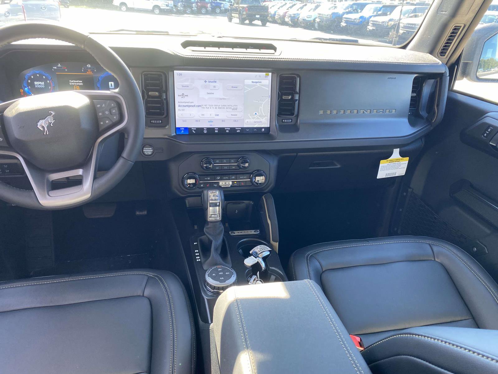 New 2025 Ford Bronco Badlands image 13