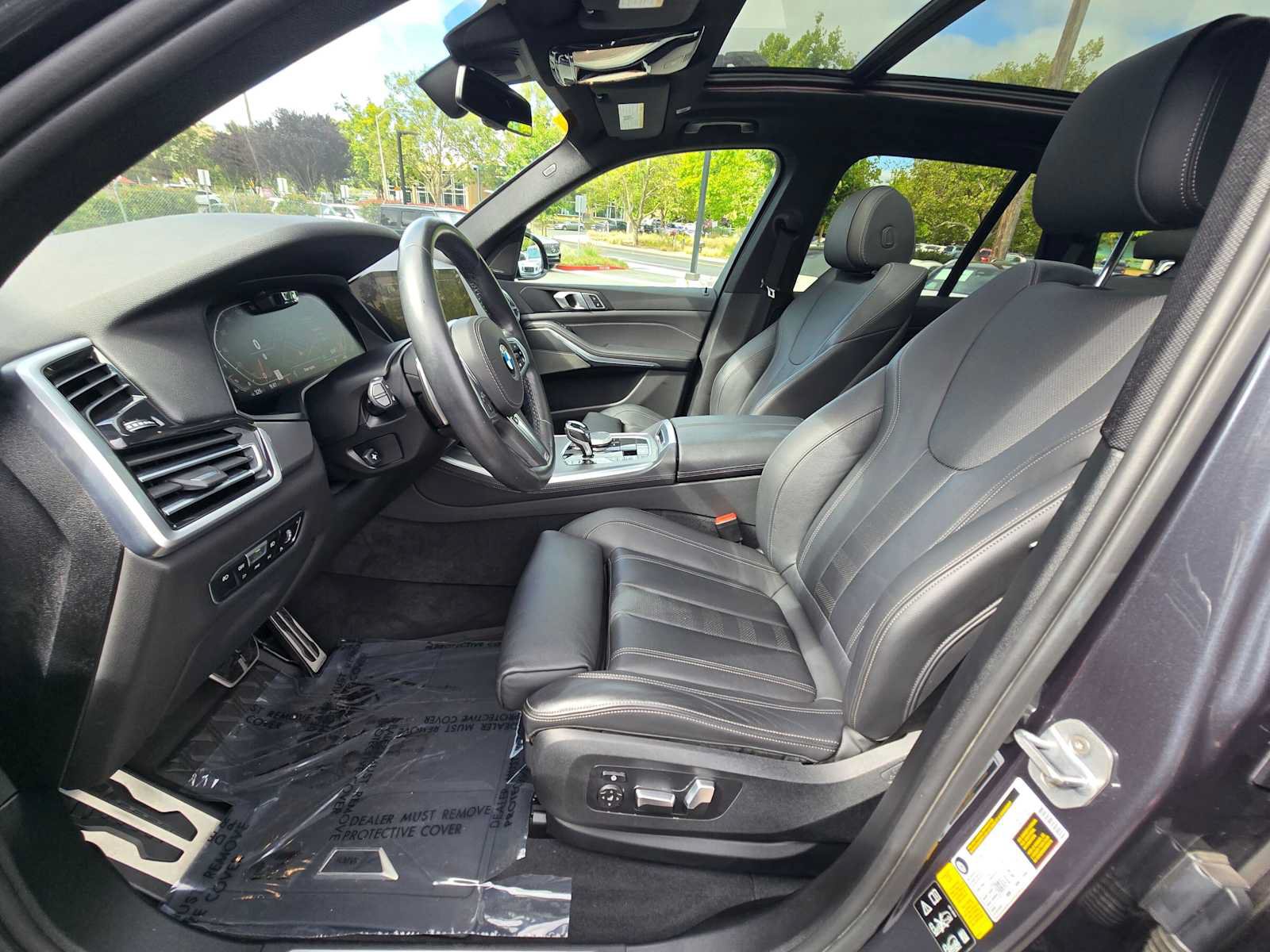Used 2019 BMW X5 xDrive40i w/ M Sport Package AWD/4WD image 23