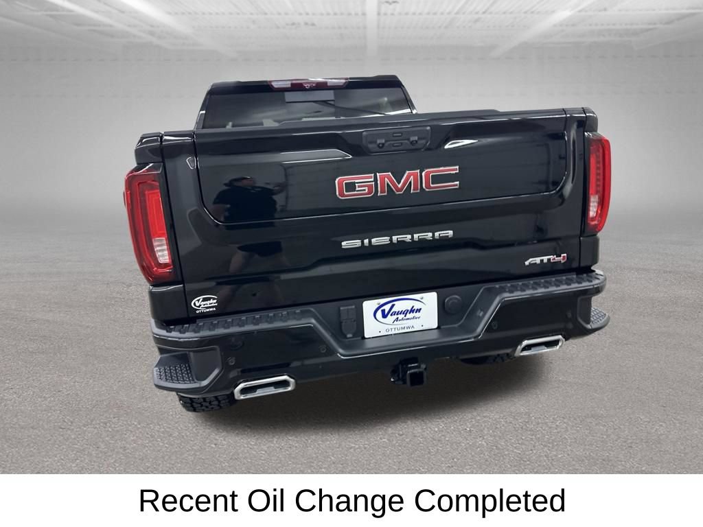 Used 2025 GMC Sierra 1500 AT4 w/ AT4 Premium Package AWD/4WD image 12