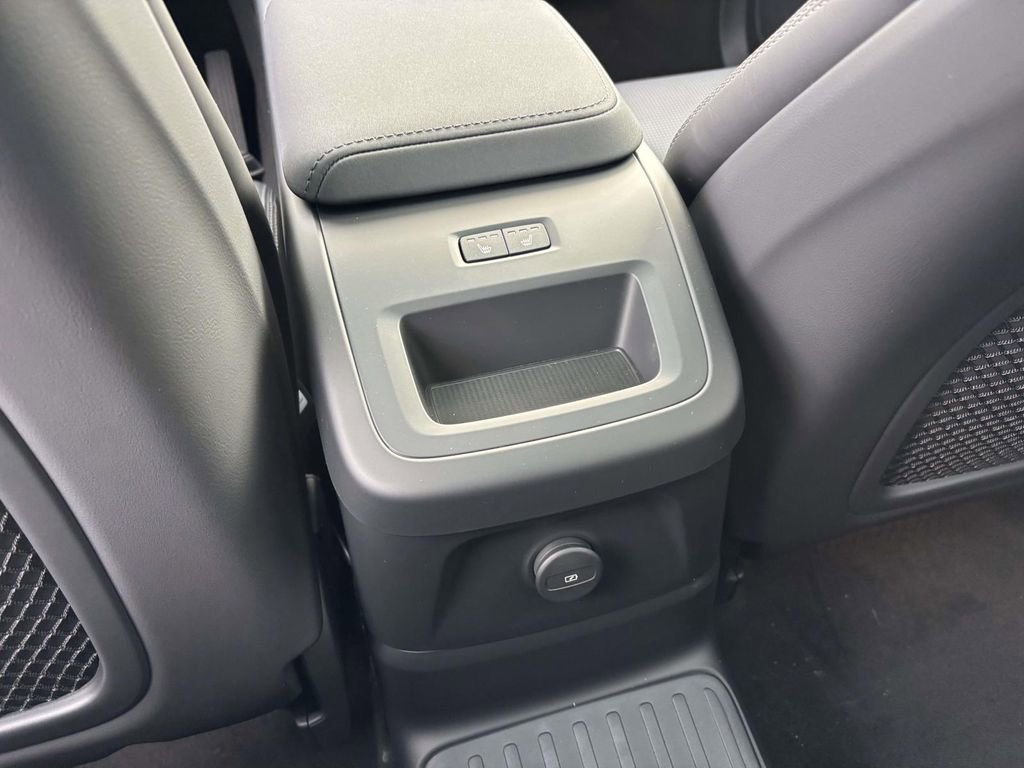 New 2026 Volvo XC60 T8 Ultra w/ Protection Package Premier image 31