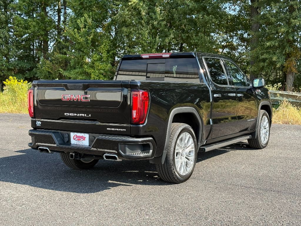 Used 2022 GMC Sierra 1500 Denali w/ Denali Premium Package image 11