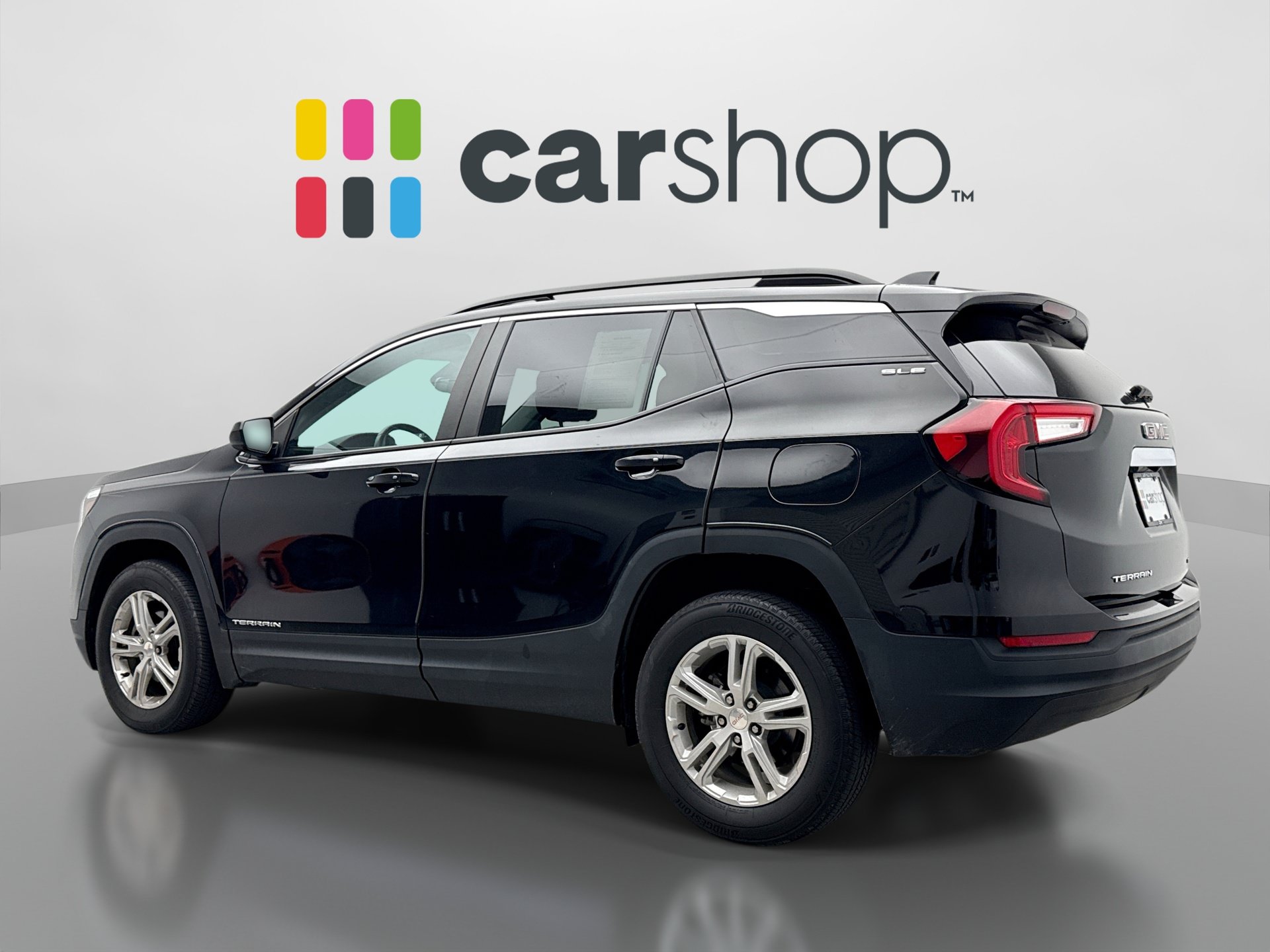 Used 2023 GMC Terrain SLE w/ Driver Convenience Package AWD/4WD image 3