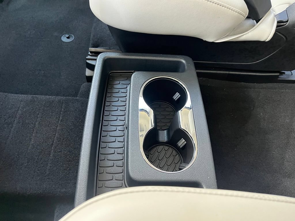 Used 2026 Lincoln Aviator AWD image 16