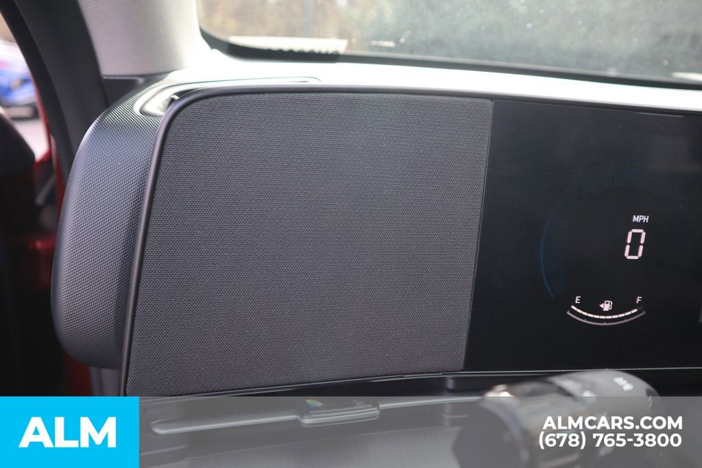 Used 2025 Hyundai Kona SEL image 34