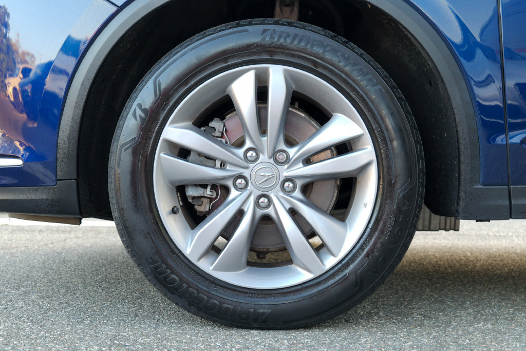Used 2023 Acura MDX SH-AWD image 15
