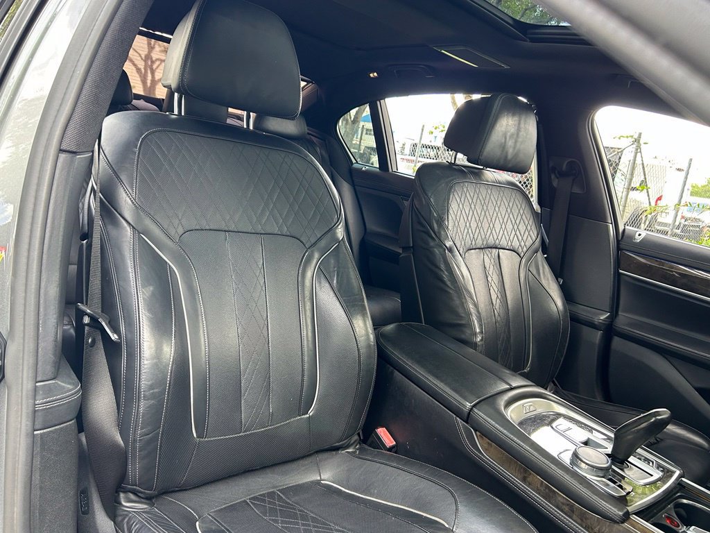 Used 2016 BMW 740i RWD image 40