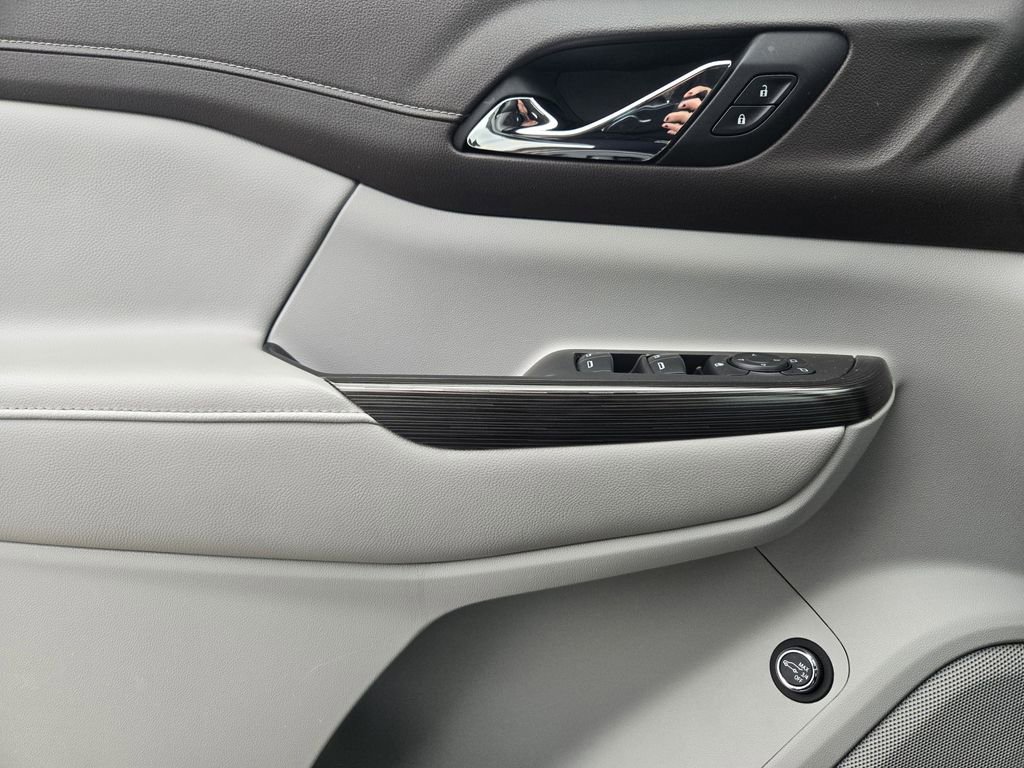 Used 2019 GMC Acadia SLT image 23