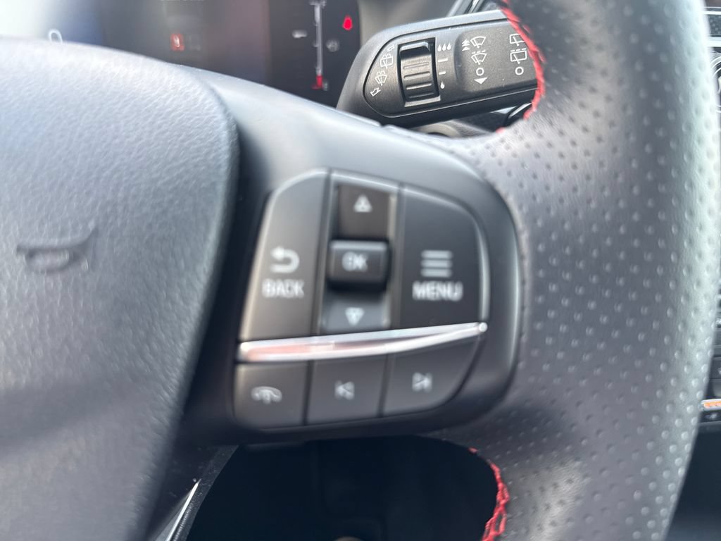 Used 2025 Ford Escape ST-Line FWD image 18