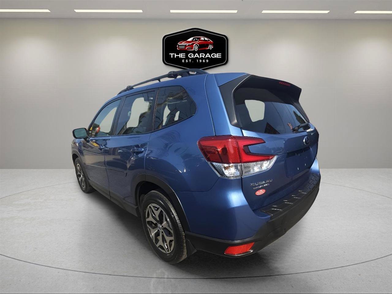 Used 2022 Subaru Forester Premium AWD/4WD image 4