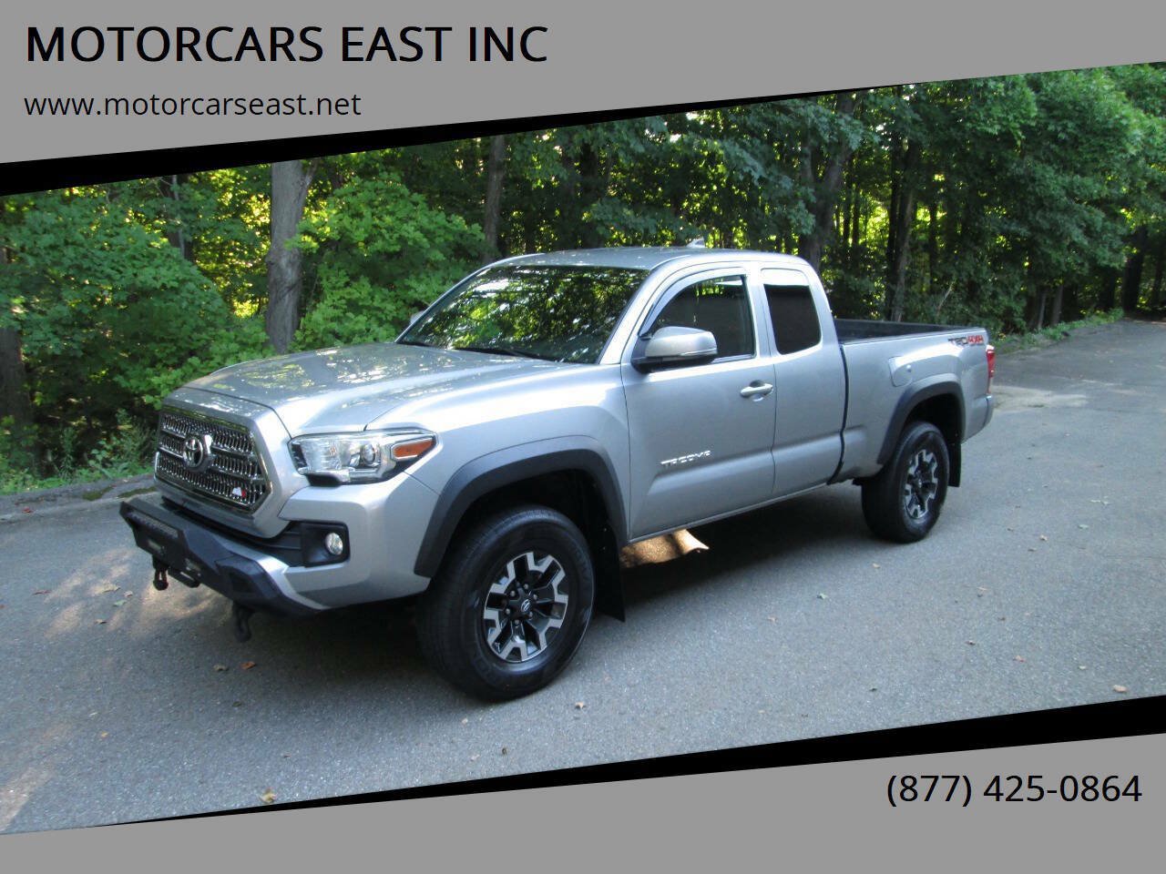 Used 2016 Toyota Tacoma TRD Off-Road w/ Premium & Technology Package AWD/4WD image 1