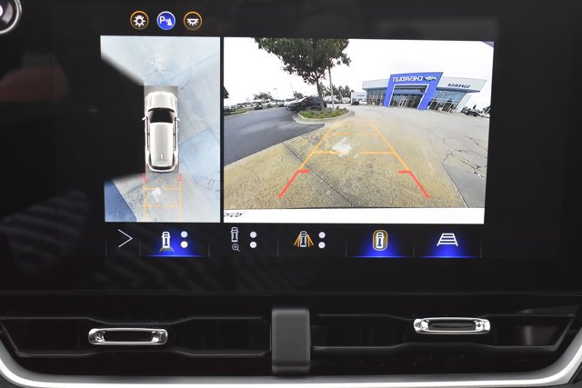 New 2026 Chevrolet Equinox LT w/ Safety and Technology Package FWD image 24