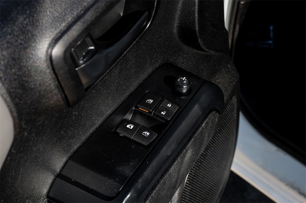 Used 2021 Toyota Tacoma SR image 40