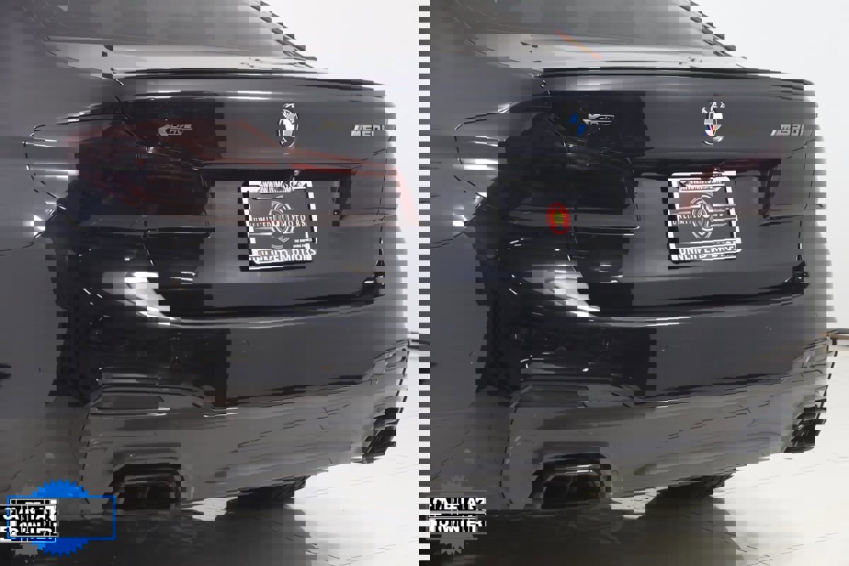 Used 2020 BMW M550i xDrive w/ Premium Package image 26