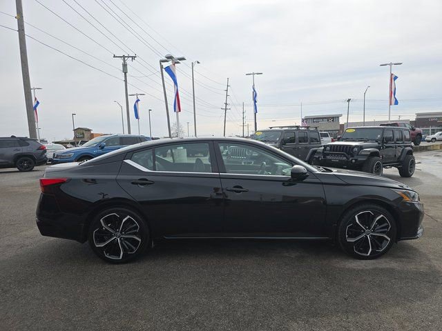 Used 2024 Nissan Altima 2.5 SR image 4