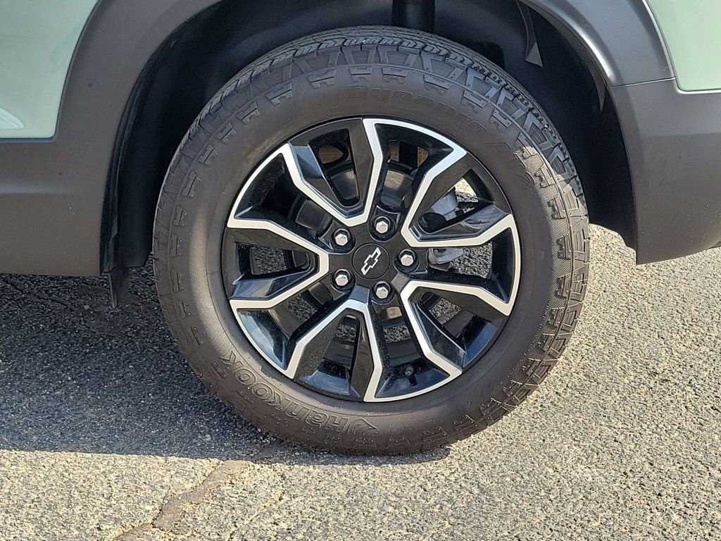 Used 2025 Chevrolet TrailBlazer ACTIV w/ Driver Confidence Package FWD image 11