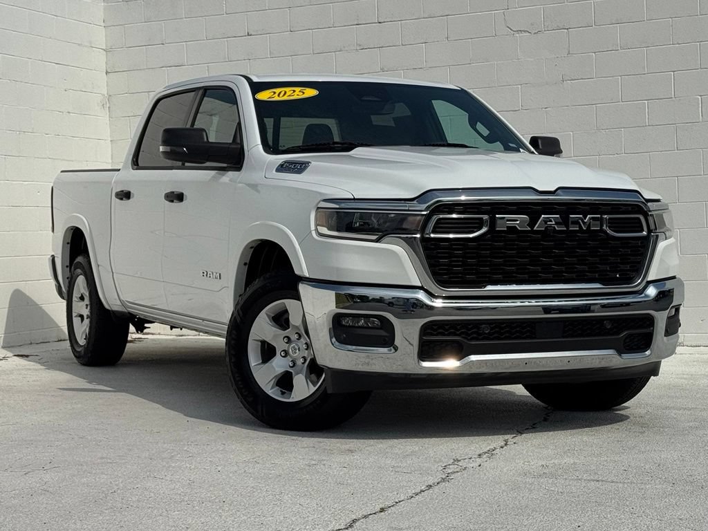 Used 2025 RAM 1500 Big Horn AWD/4WD image 2