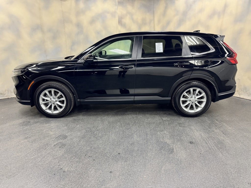 Used 2025 Honda CR-V EX image 3