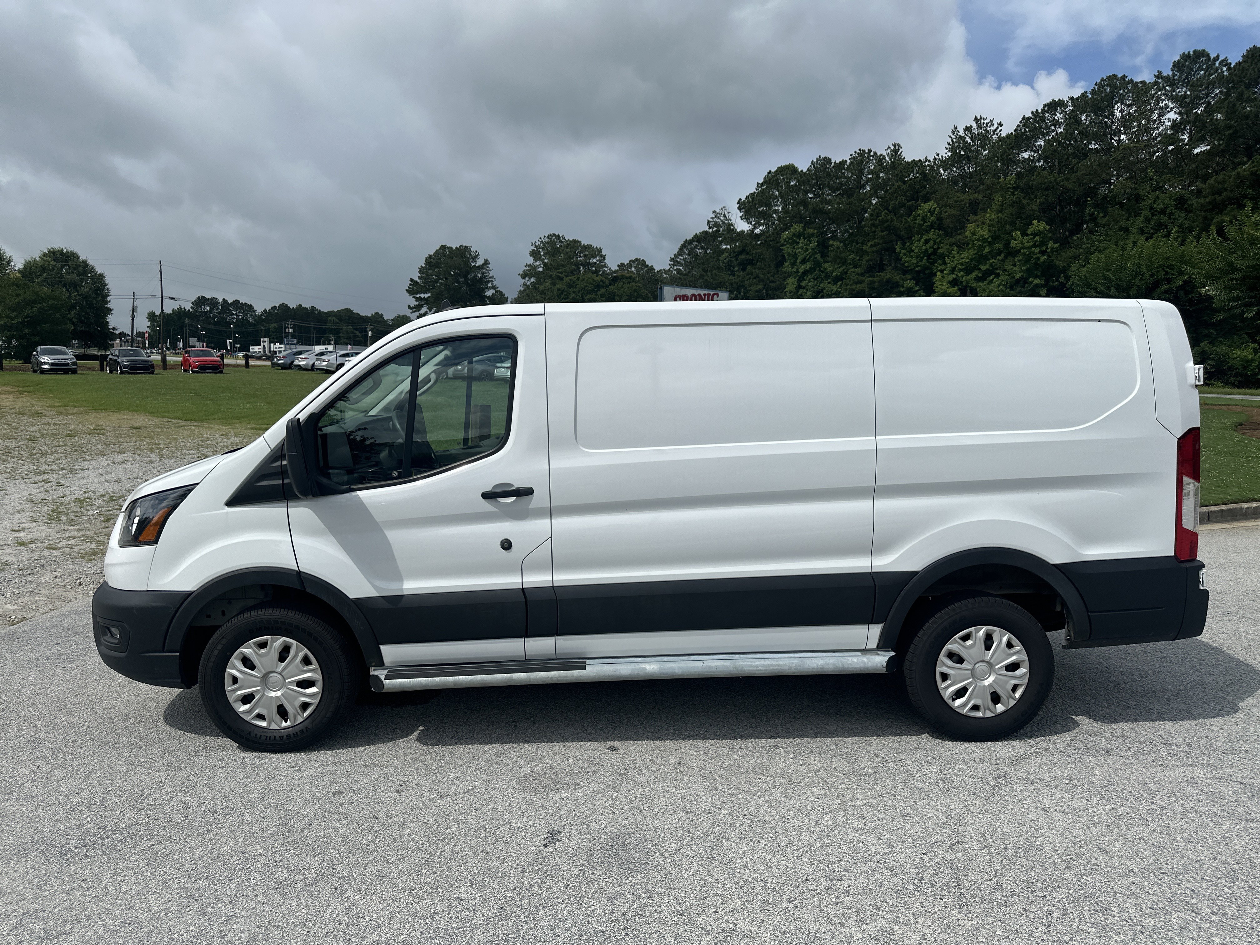 Used 2025 Ford Transit 250 Low Roof w/ Exterior Upgrade Package RWD image 8